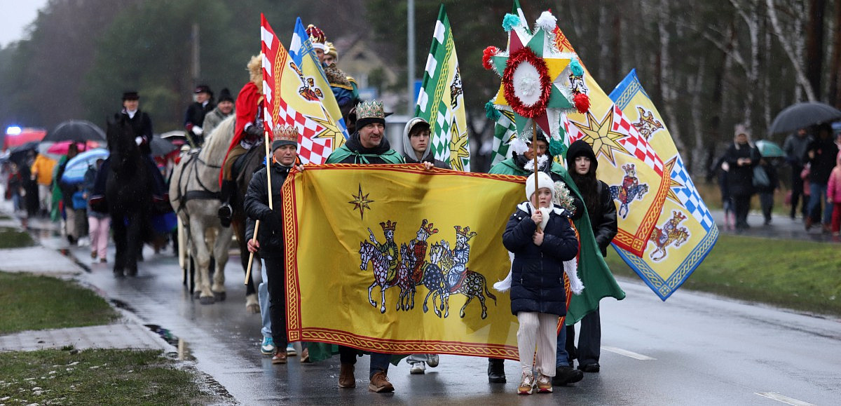 Orszak Trzech Króli w Dobrej