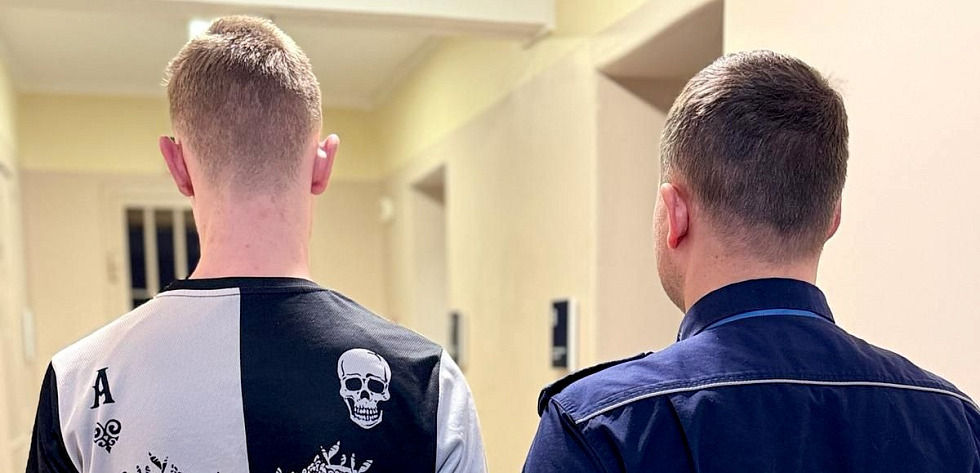 Podejrzany o uszkodzenie dwóch przystanków autobusowych został zatrzymany