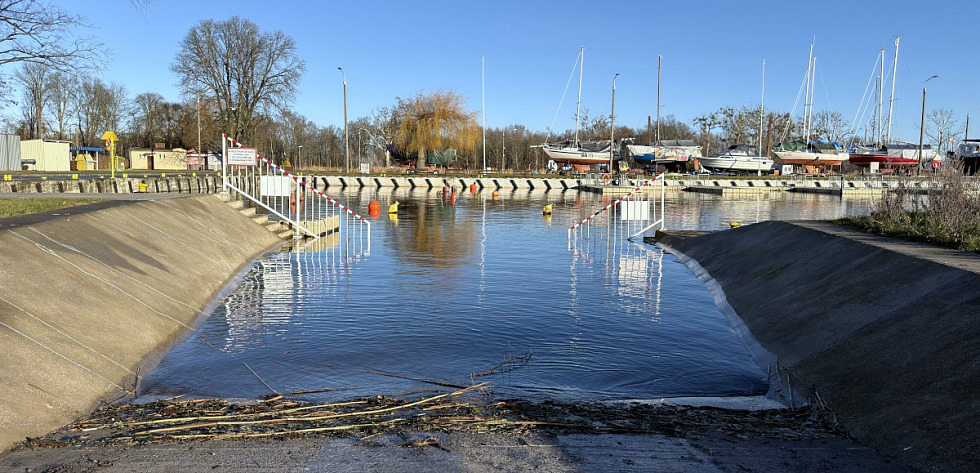 Stan ostrzegawczy przekroczony w Trzebieży