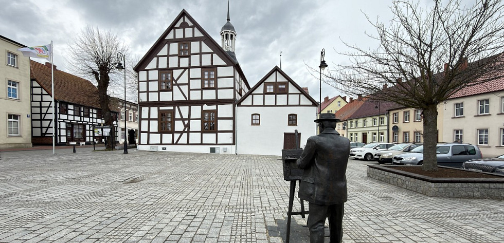 Ratusz w Nowym Warpnie