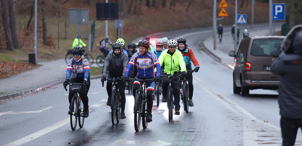 Grupa śmiałków wzięła udział w Noworocznym Rajdzie Rowerowym