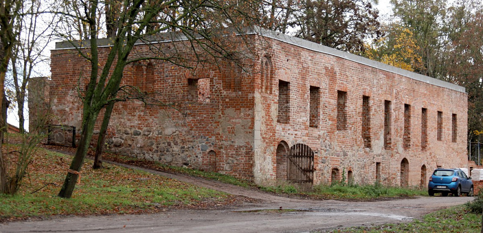 Ruiny Klasztoru Augustiańskiego w Jasienicy