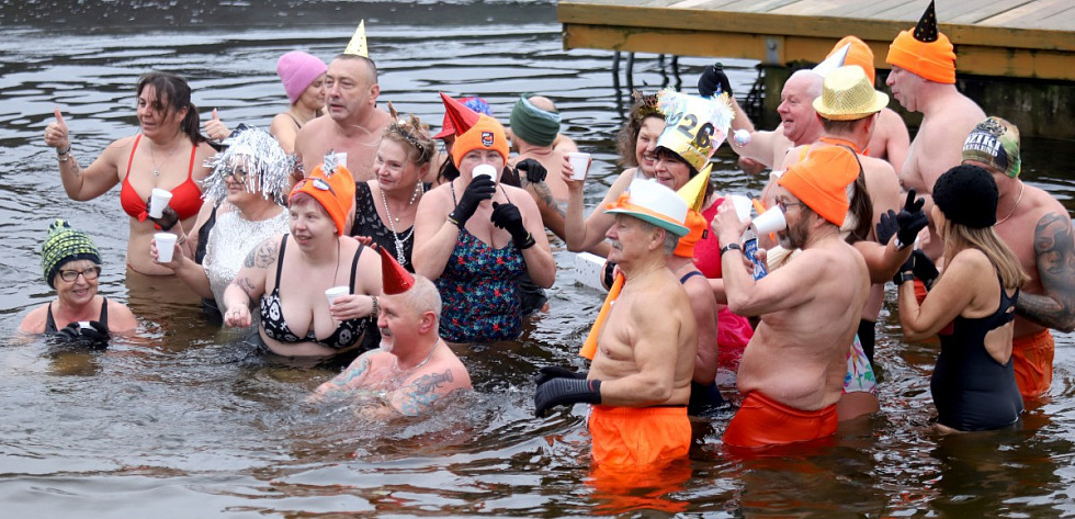 Noworoczna kąpiel szczecińsko-polickich morsów
