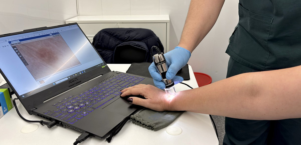 Badania dermatoskopowe odbyły się już w Policach i Dobrej