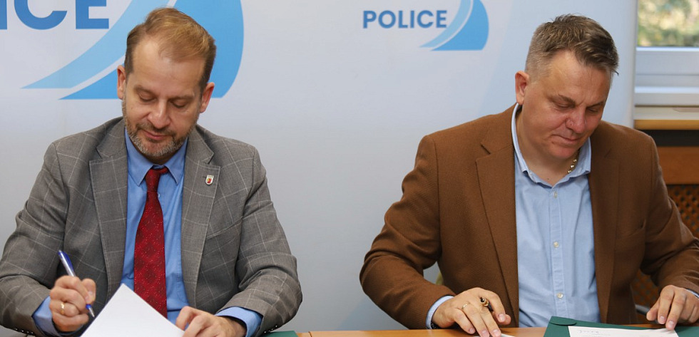 burmistrz Polic Krystian Kowalewski, prezes Stowarzyszenia 