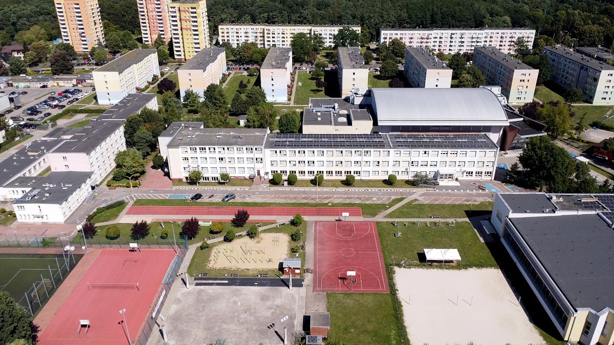 Zespół Szkół im. Ignacego Łukasiewicza w Policach