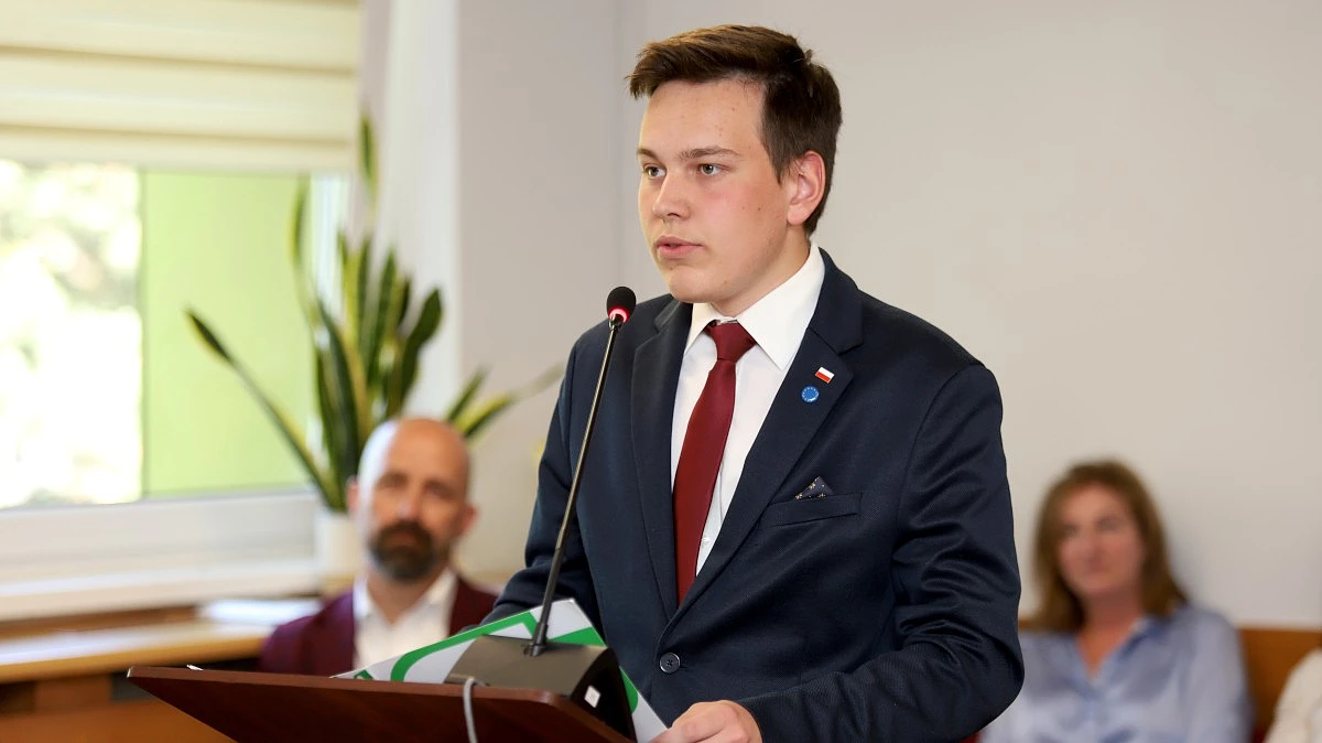 Przewodniczący Młodzieżowej Rady Miejskiej w Policach Michał Obolewicz