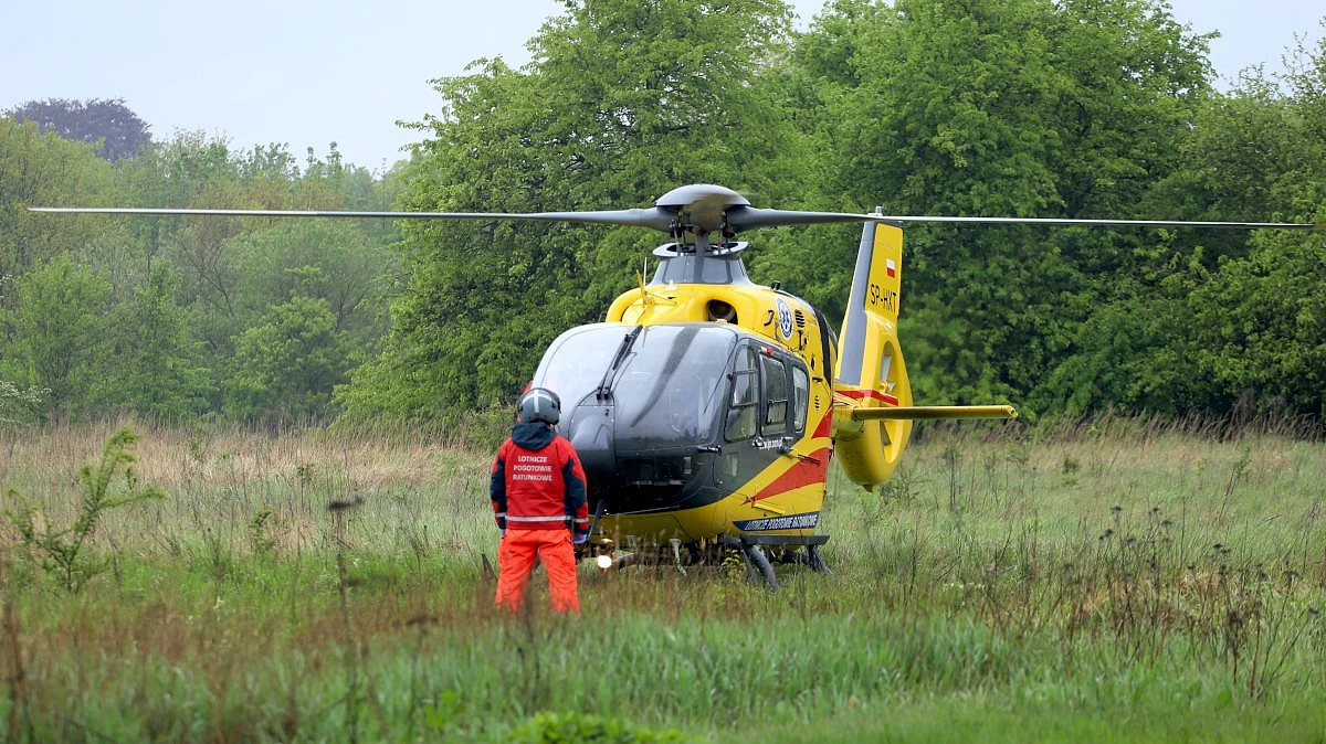 Na miejsce zdarzenia zadysponowano helikopter Lotniczego Pogotowia Ratunkowego