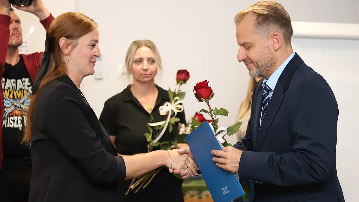 14 nauczycieli z placówej oświatowych Gminy Police złożyło ślubowanie