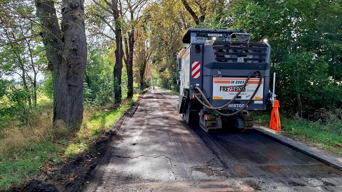 Rozpoczęło się frezowanie drogi Dobra–Stolec