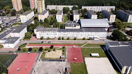 Zespół Szkół im. Ignacego Łukasiewicza w Policach