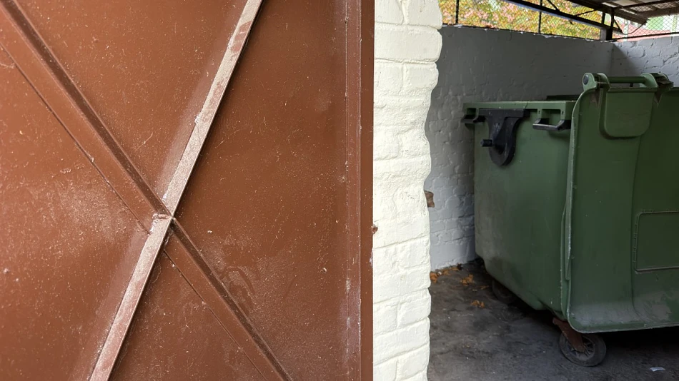 Ciało mężczyzny ujawniono w wiacie śmietnikowej w Policach