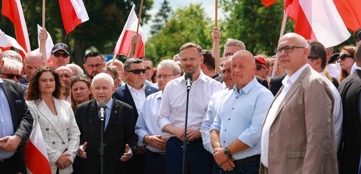 Prezes PiS Jarosław Kaczyński na granicy w Rosówku