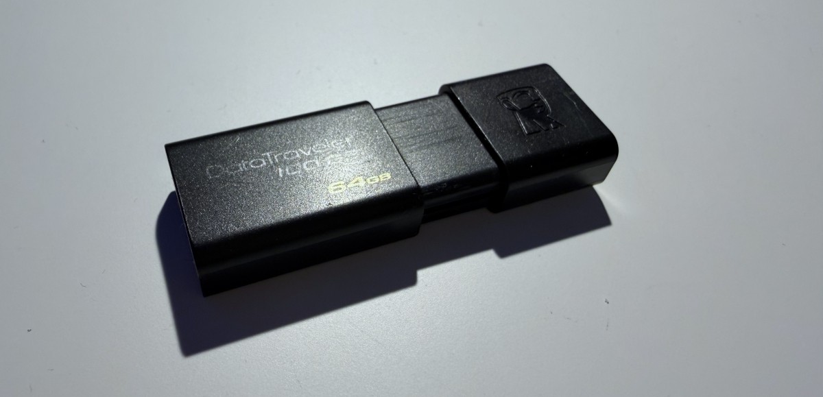 Przenośne urządzenie pamięci typu pendrive